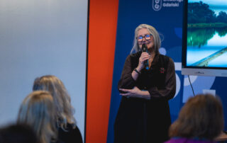 „DOBRY KLIMAT” — środowiska akademickie solidarne w budowaniu ekowspólności. Konferencja i wernisaż w Bibliotece Uniwersytetu Gdańskiego „DOBRY KLIMAT” — środowiska akademickie solidarne w budowaniu ekowspólności. Konferencja i wernisaż w Bibliotece Uniwersytetu Gdańskiego