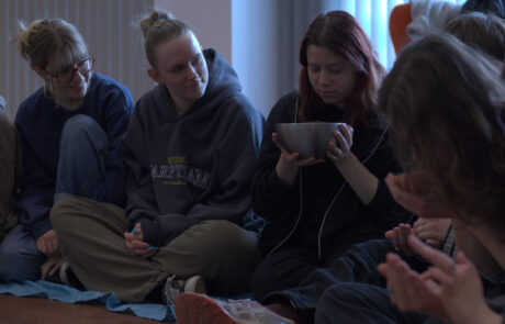 Ekologie tańca – gleba, chwasty i śmieci, czyli spotkanie z Jill Sifah Sigman